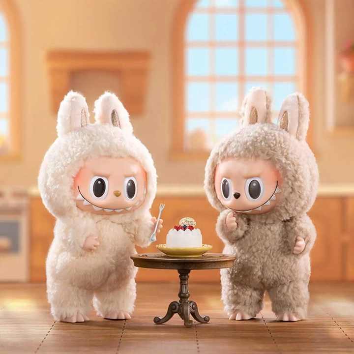 Emza™ Labubu – Wild Cartoon-Style Keychain